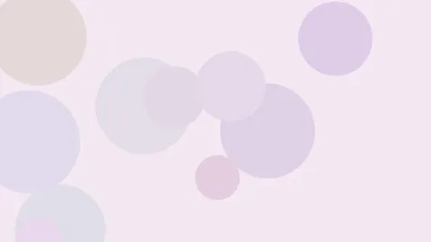 佟丽娅公布离婚消息当日现身片场，西装高跟鞋造型抢眼